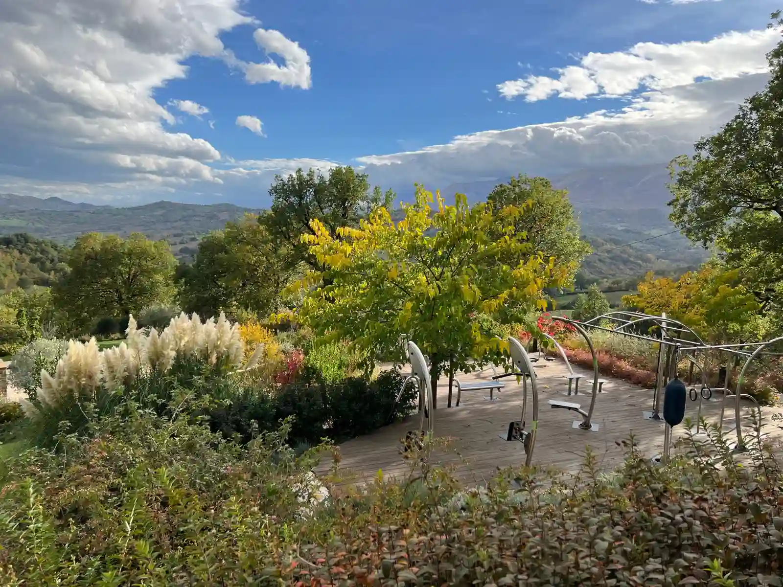 Colpo di Fortuna outdoor fitness with a mountain view